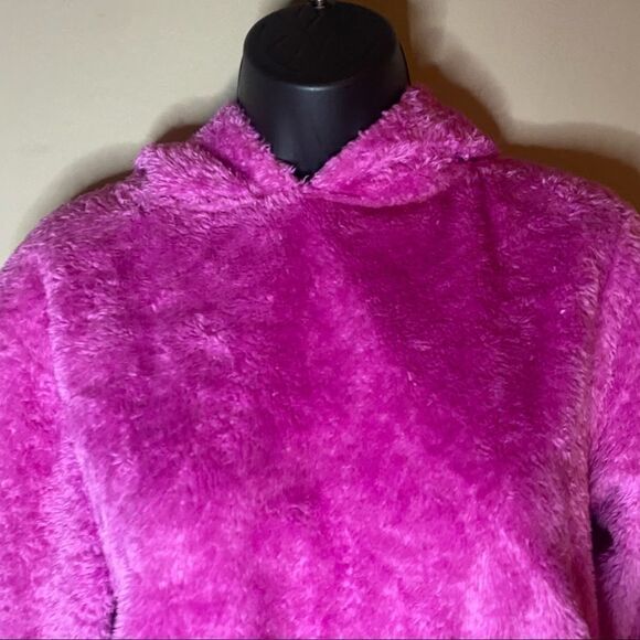 Huggie Pets Hoodie Girls Fuzzy Purple Pullover Sweater - Picture 3 of 12